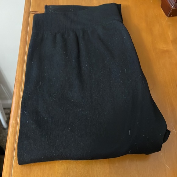 WOMENS S/M BLACK ONE STEP UP LEGGINGS - Picture 3 of 3